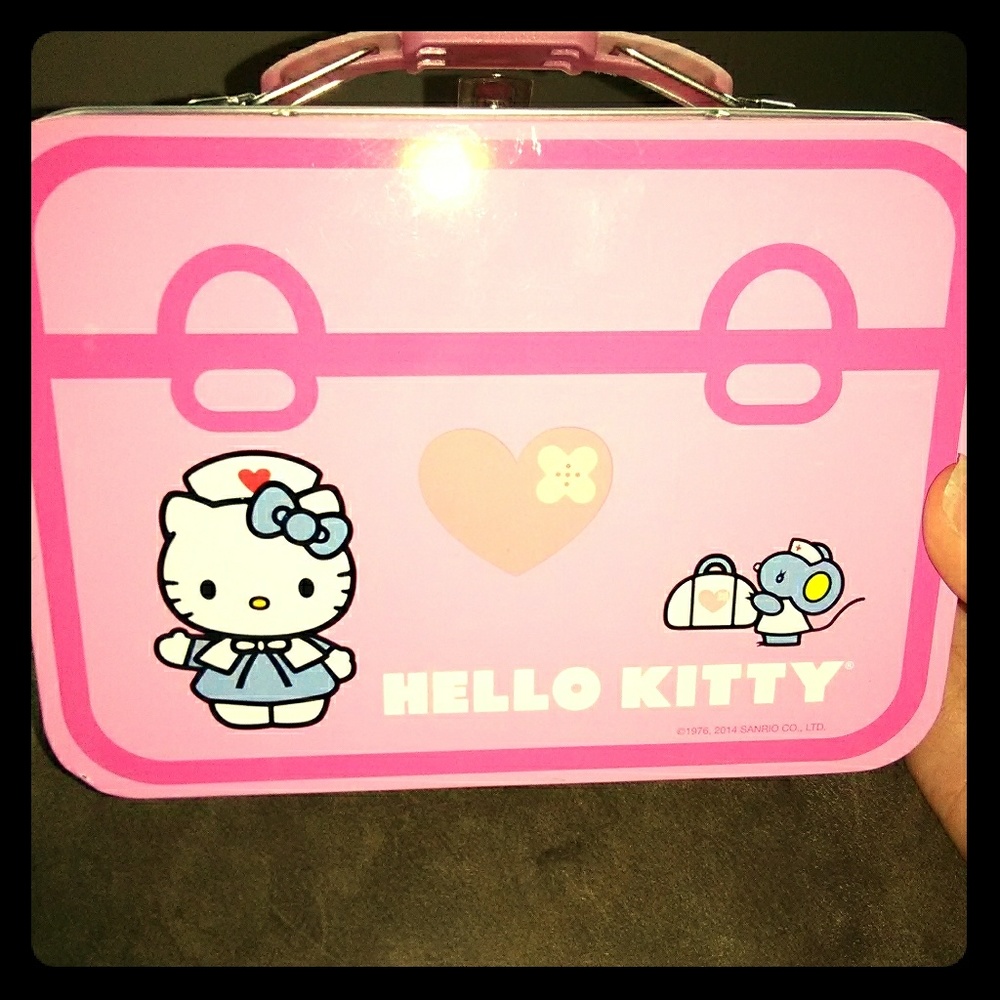 Hello kitty metal tin